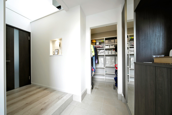 豊栄建設の施工事例_収納1